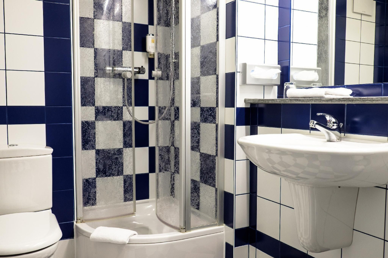Bathroom 4, Hotel Königshof am Funkturm Comfort, Region Hannover