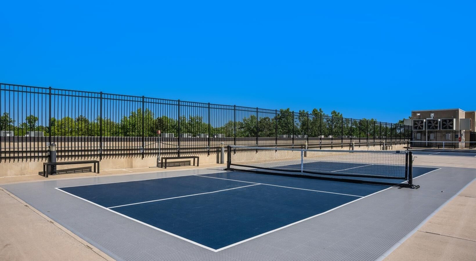 Sport court, Landing Apartments Raleigh - North Hills , Wake
