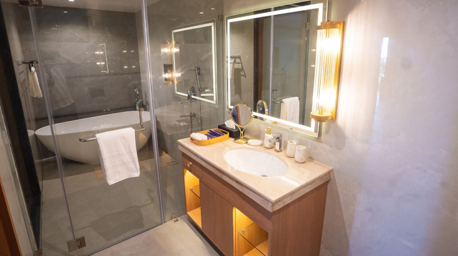 Bathroom 4, SCYLLA Luxury Resort & Spa, Udupi