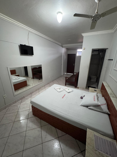 Room 2, Motel Fascinação, Contagem