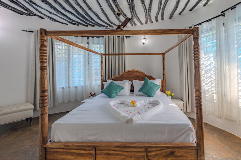 Room 5, AUREGI VILLAS, Msambweni