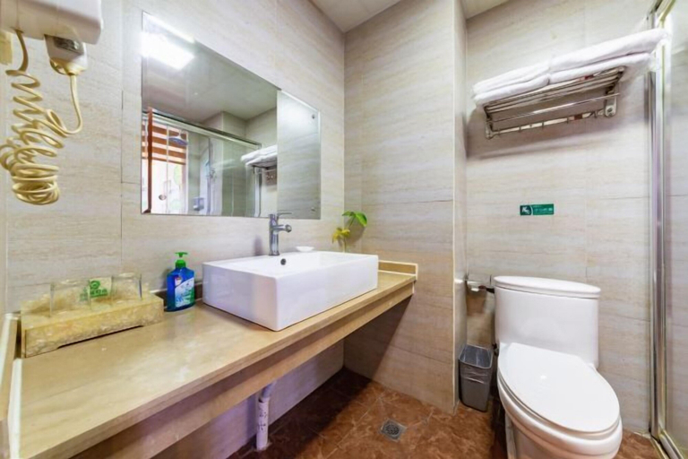 Bathroom 4, Yunchao International Hotel Danzhou, Hainan