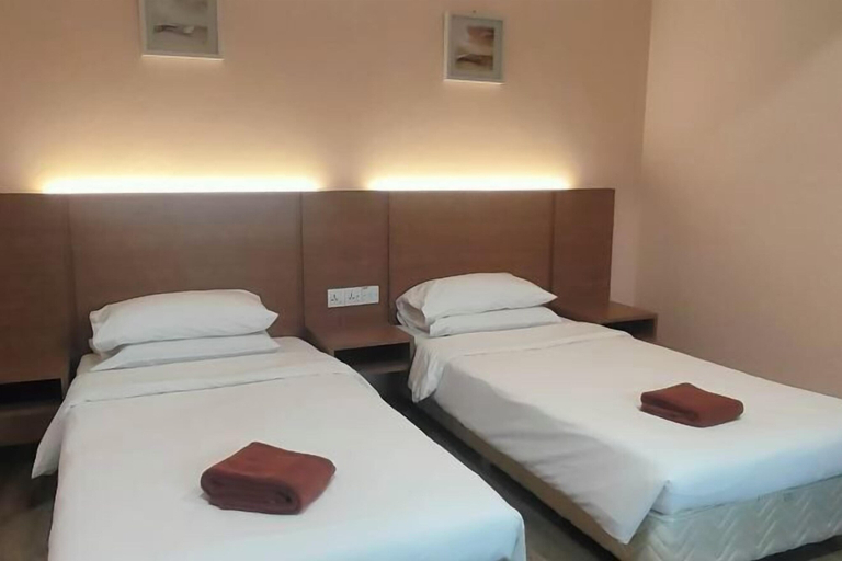 Bedroom 2, Walk Inn, Miri