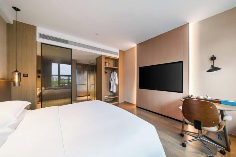 Bedroom 3, Jade Crystal Hotel, Taizhou