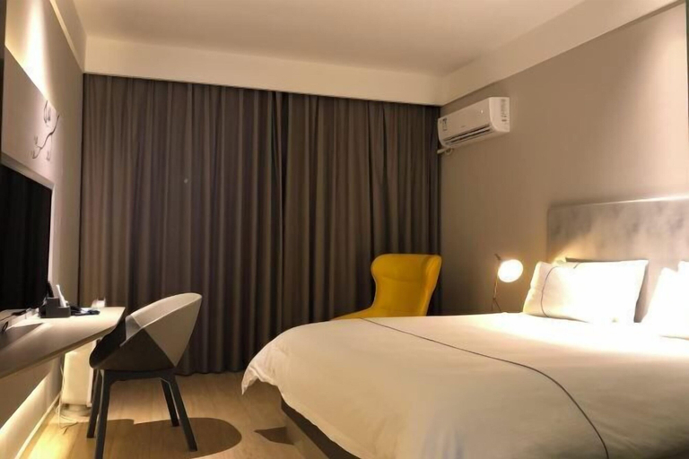 Bedroom 3, Magnotel (Tianzifang Madang Lu Metro Station,Shanghai), Shanghai