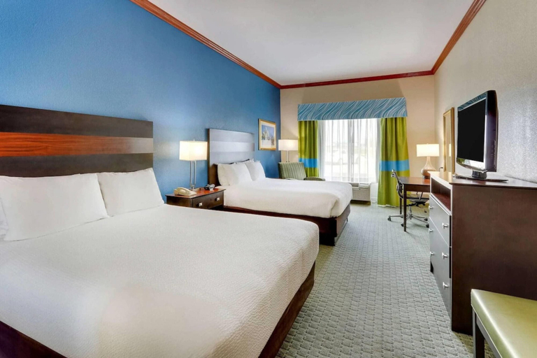 Bedroom 3, Comfort Inn & Suites Waco Woodway, McLennan