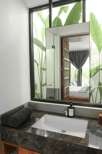 Bathroom 4, Villa Sumatra at Casa Cendrawasih Petitenget Seminyak, Badung