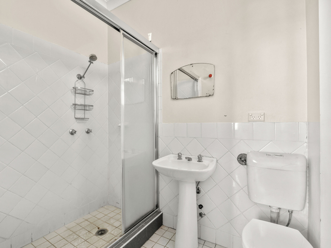 Bathroom, Olympic Hotel - Paddington, Sydney