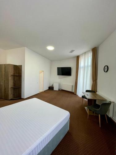 Bedroom 3, Resedinta Cina, Brasov