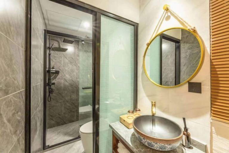Bathroom 3, Tongli Cloud House Quadrangle Designer Cinema Hotel, Suzhou