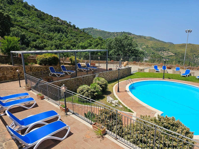 Pool 5, sea terrace resort cefalu, Palermo