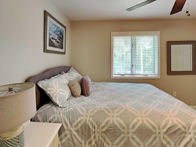 Bedroom 2, Yes Deer by Taylor Made Deep Creek, Garrett