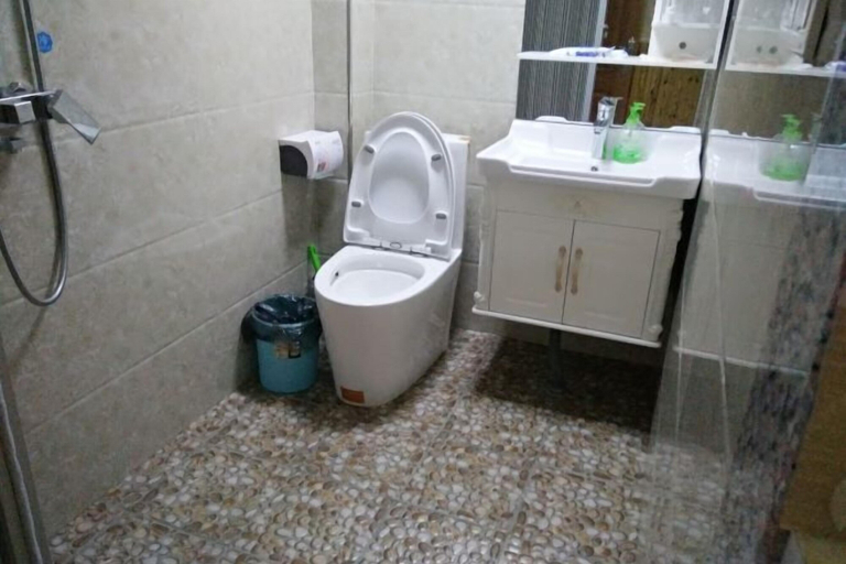 Bathroom 3, Yongjia Nanxi Jiangsenju Homestay, Wenzhou