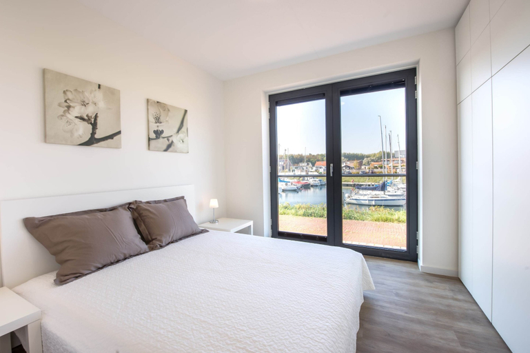 Bedroom 3, Apartment in Kamperland with Marina Views, Noord-Beveland