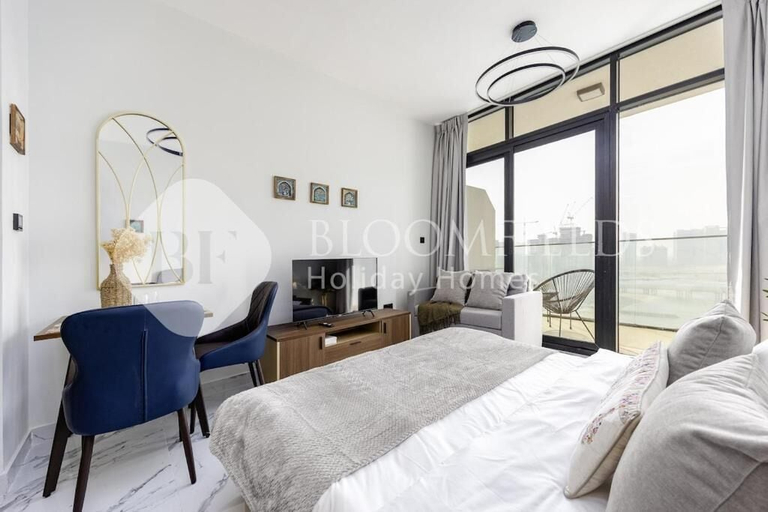Room 2, Bloomfields Canal View Stu Maryah, Abu Dhabi City
