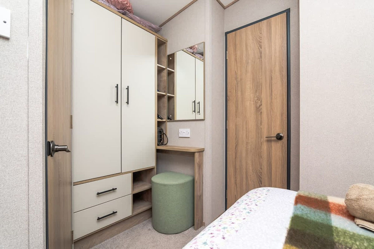 Room 3, 3-bed Caravan - Seton Sands - by Holiday Homes, East Lothian