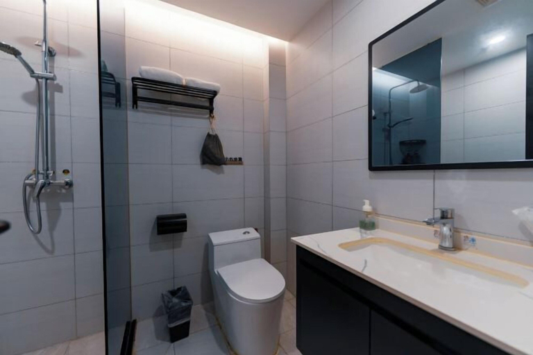Bathroom 3, Zhongzhou Hotel (Jiaozuo Railway Station), Jiaozuo