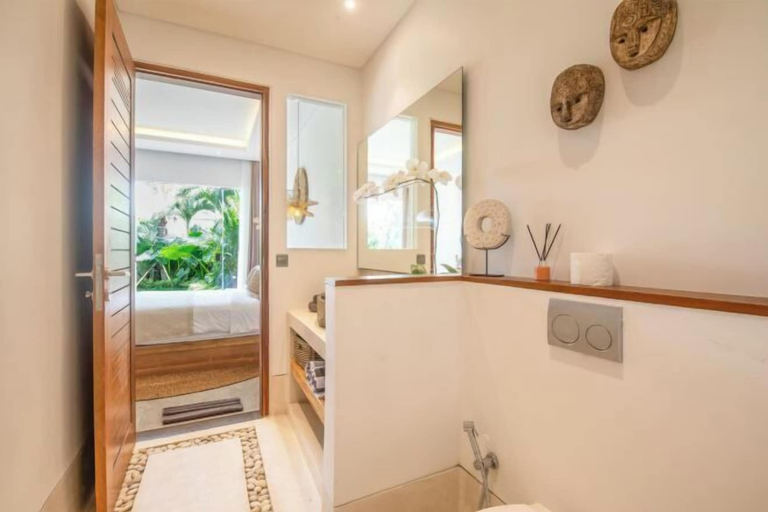 Room 5, SOL n2 villa, Badung