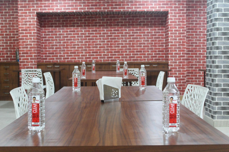 Business Facilities, Nivedita Hotel, Varanasi