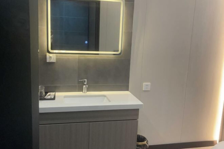 Bathroom 3, Huainan Longmen Hotel, Huainan