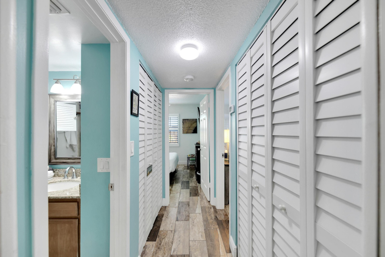 Interior 4, Newly Renovated 2 Beds 2 Baths Condo in St Pete Beach, Pinellas