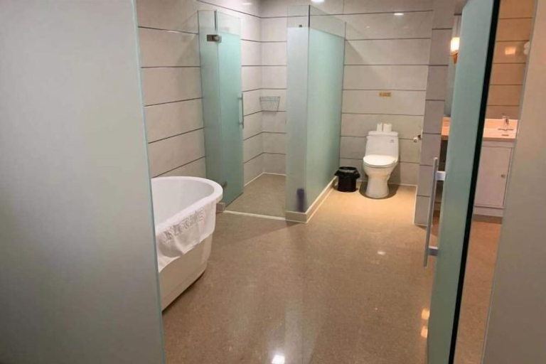 Bathroom 3, Jiehui Hotel, Shanghai