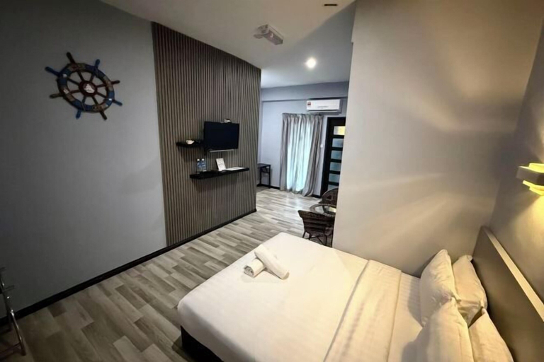 Bedroom 1, Ang Lee Holiday Stay, Semporna
