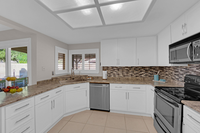 Interior 3, Aviator's Landing, Clark