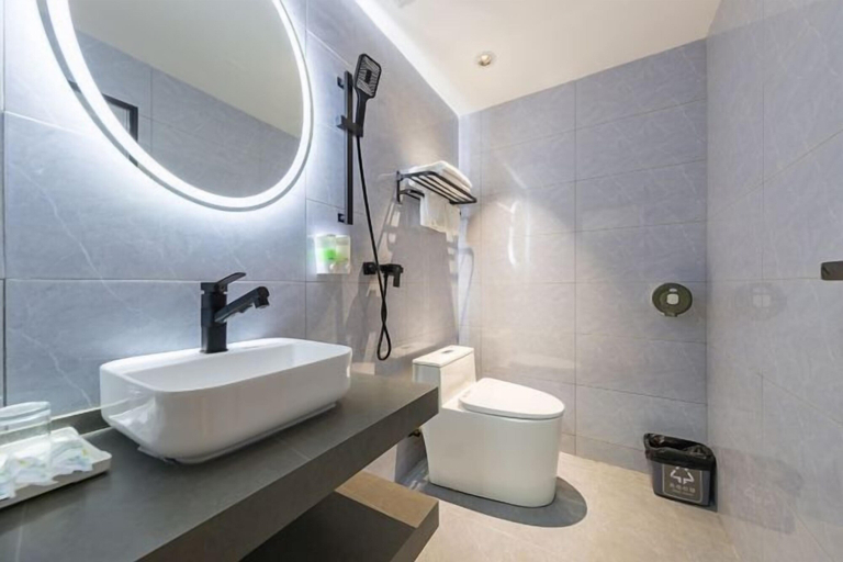 Bathroom 3, Xinyi Hotel, Guangzhou