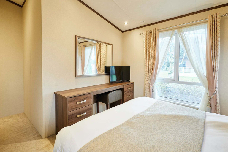 Room 5, Host Stay Sutton Lodge, East Riding of Yorkshire
