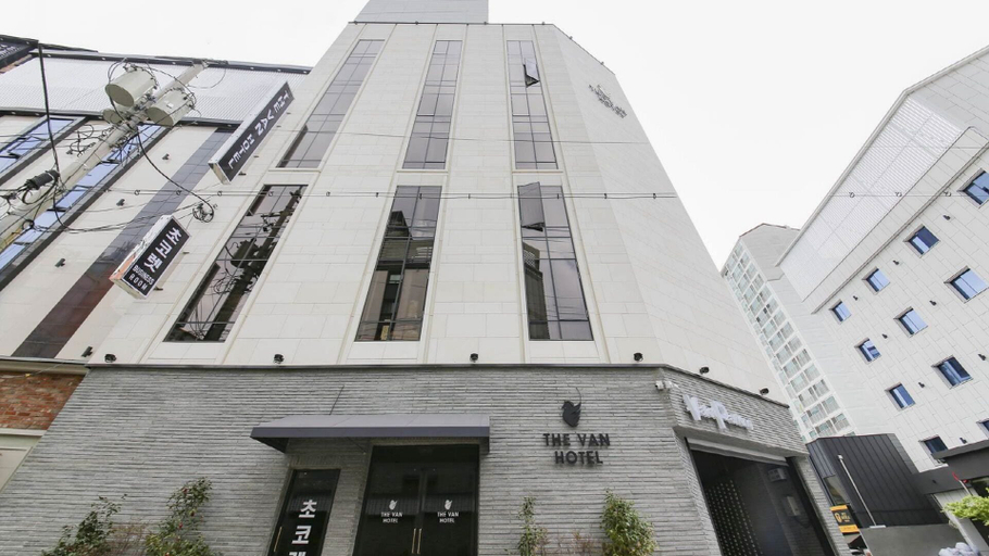 Exterior & Views 1, Gimhae The Van Hotel, Gimhae