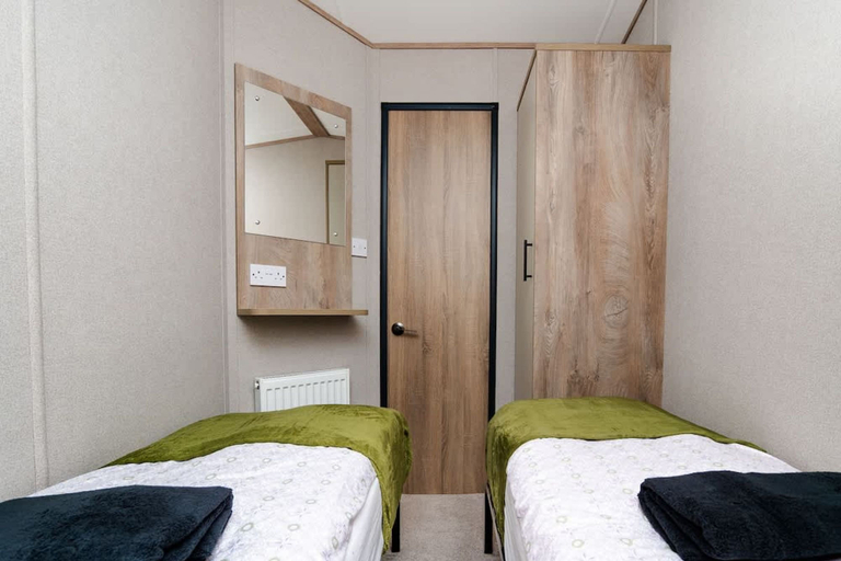 Room 5, 3-bed Caravan - Seton Sands - by Holiday Homes, East Lothian