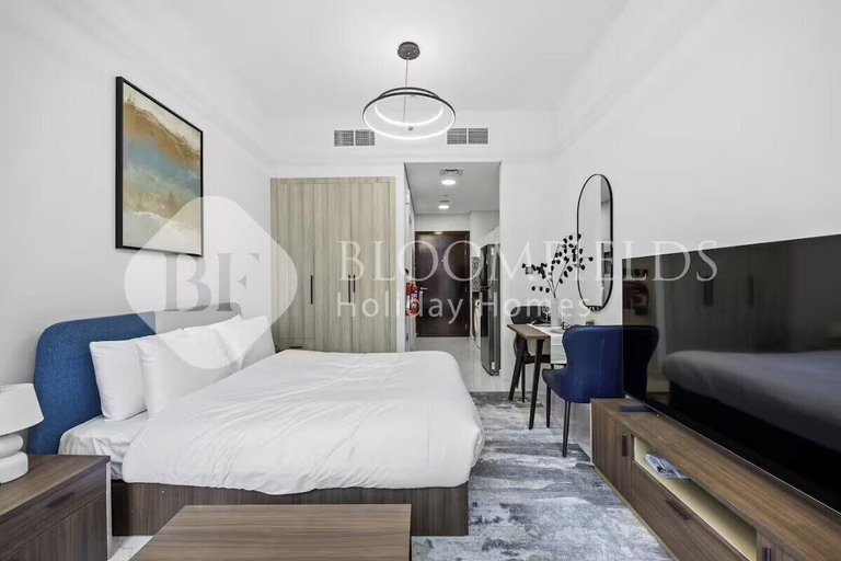 Room 3, Bloomfields Stunning STU The Gate Masdar, Abu Dhabi City