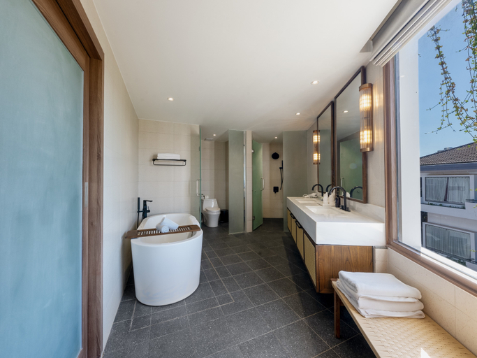 Bathroom 5, Sarai and Wander Hotel, Siem Reap