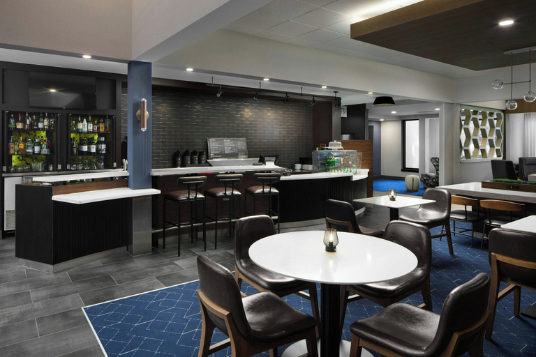 Food & Drinks 5, Courtyard by Marriott Williamsburg Busch Gardens Area, James City