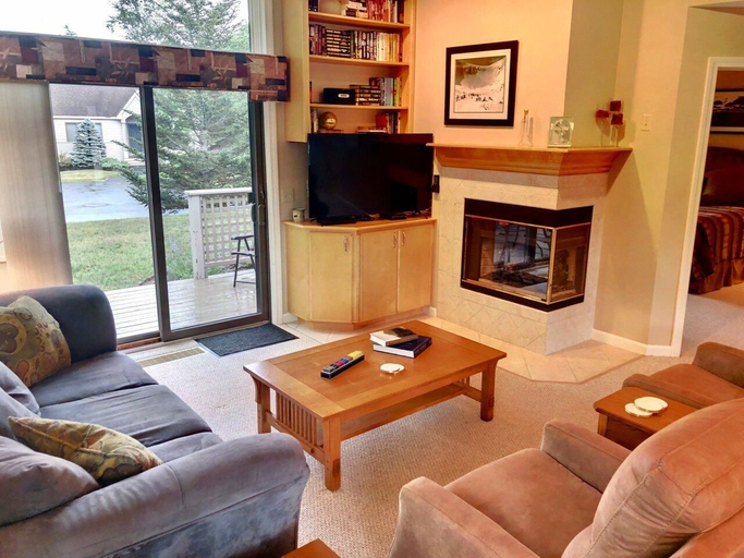 Interior 5, Fv48 Modern Home With AC Within Walking Distance of Golf Course and Mt Washington Hotel, Coos