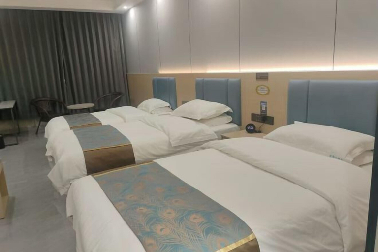 Bedroom 4, Heshuo Huafeng Express Hotel, Bayin'gholin Mongol