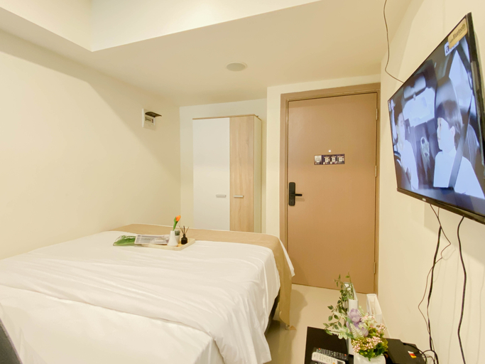 Bedroom 2, Comfortable and Minimalist Studio at Apartment Meikarta District 1 By Travelio, Cikarang