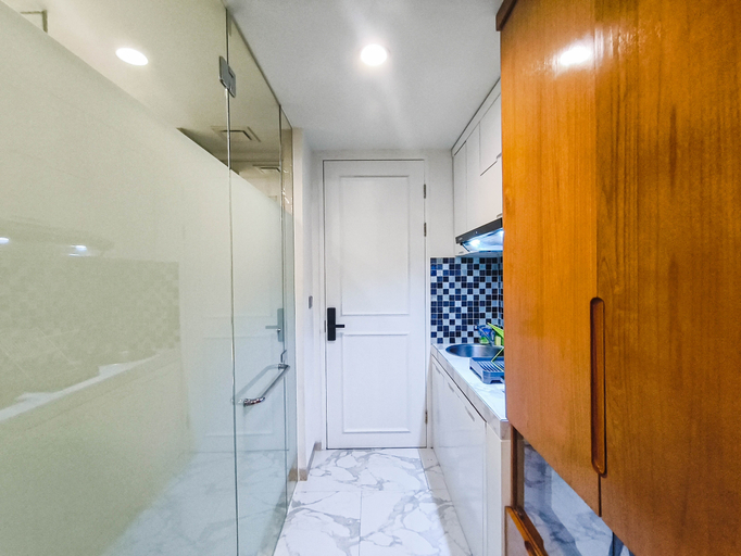 Facility 2, Modern Style Studio at Art Deco Apartment By Travelio, Bandung