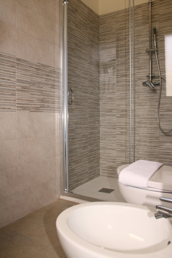 Bathroom 2, La Bella Dimora, Lecce