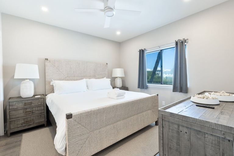 Interior 3, Paradise Palms, Walton