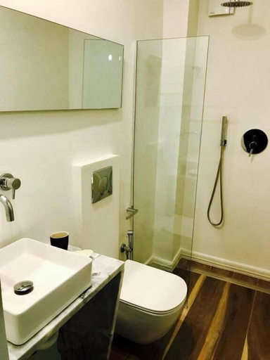 Bathroom 5, Arhontiko Afroditi, Central Macedonia