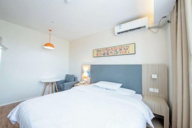 Bedroom 3, Wanting Hotel (Shanghai Xinchang ancient town store), Shanghai