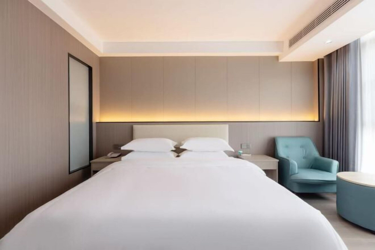 Bedroom 4, Carnival Hotel, Chizhou