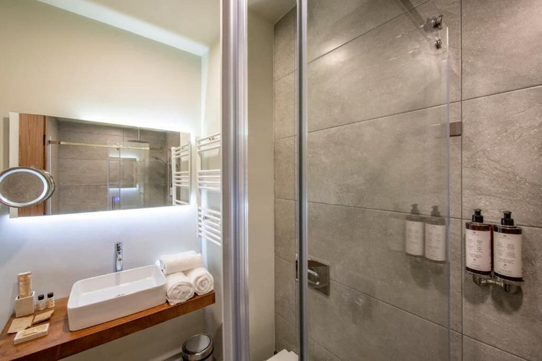 Bathroom 4, Kvareli Lake Resort, Kvareli