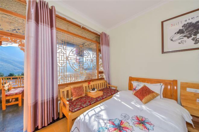 Bedroom 3, Jizushan Funinglou Boutique Inn, Dali Bai