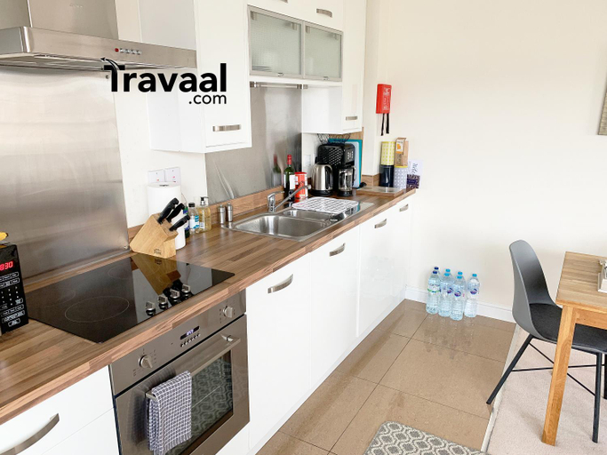 Others 3, Travaal.com - 2 Bed Serviced Apartment Farnborough, Hampshire