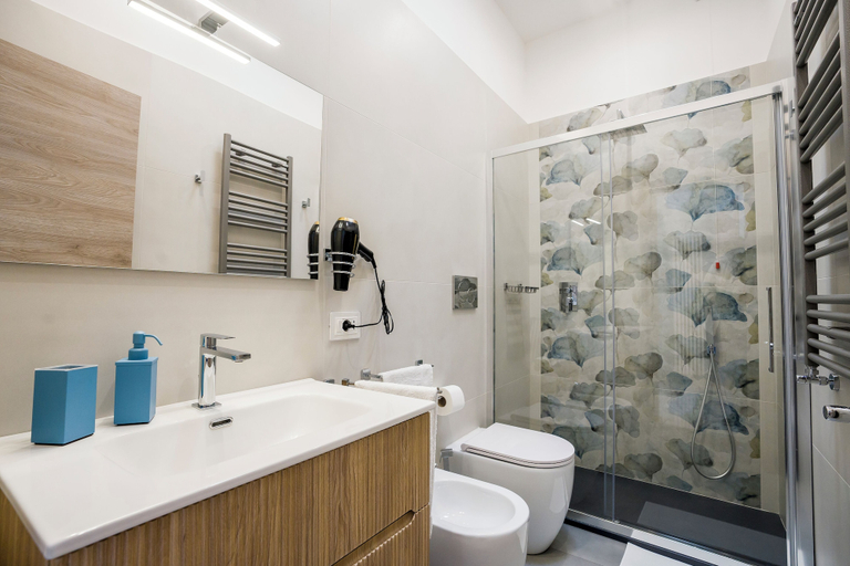 Bathroom, B&B Nanù, Napoli