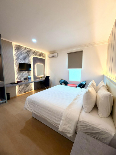 Bedroom 3, Belagri Airport Hotel, Sorong