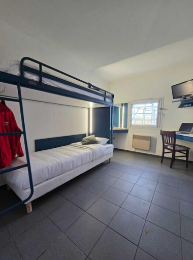 Bedroom 2, ENZO HOTEL 1er PRIX, Puy-de-Dôme